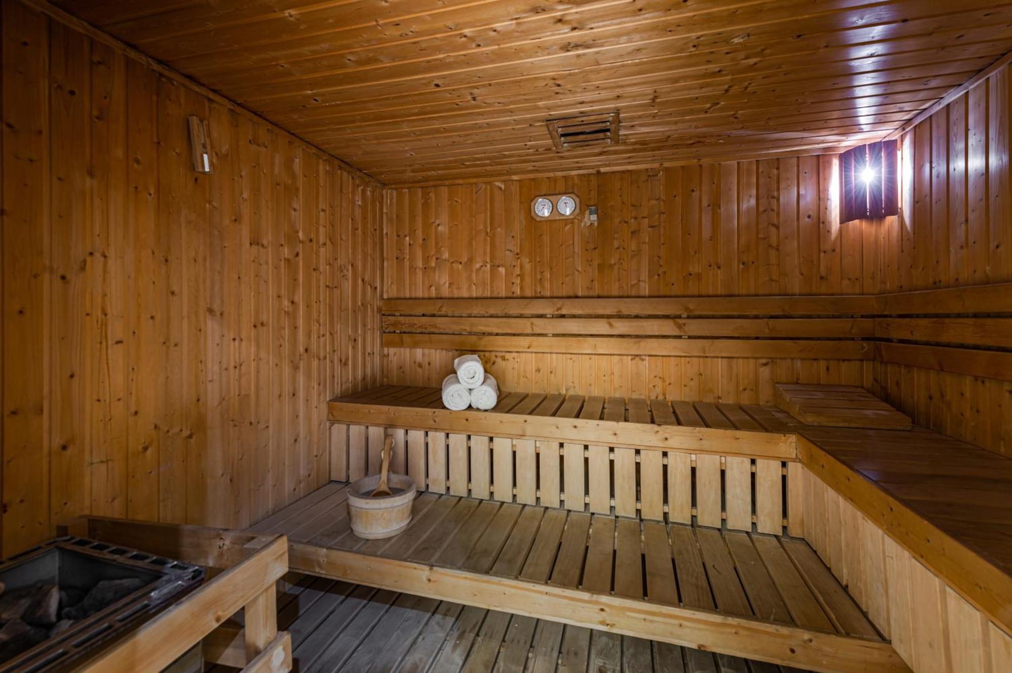 Narcissus Riyadh Hotel & Spa Bagian luar foto A Finnish sauna