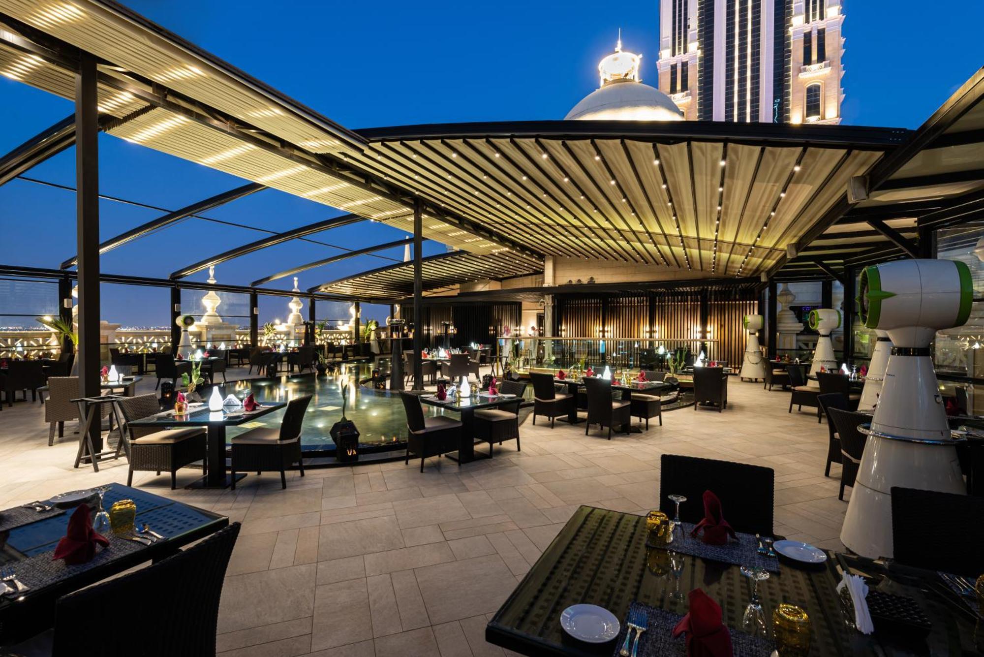 Narcissus Riyadh Hotel & Spa Bagian luar foto The 360° Sky Lounge