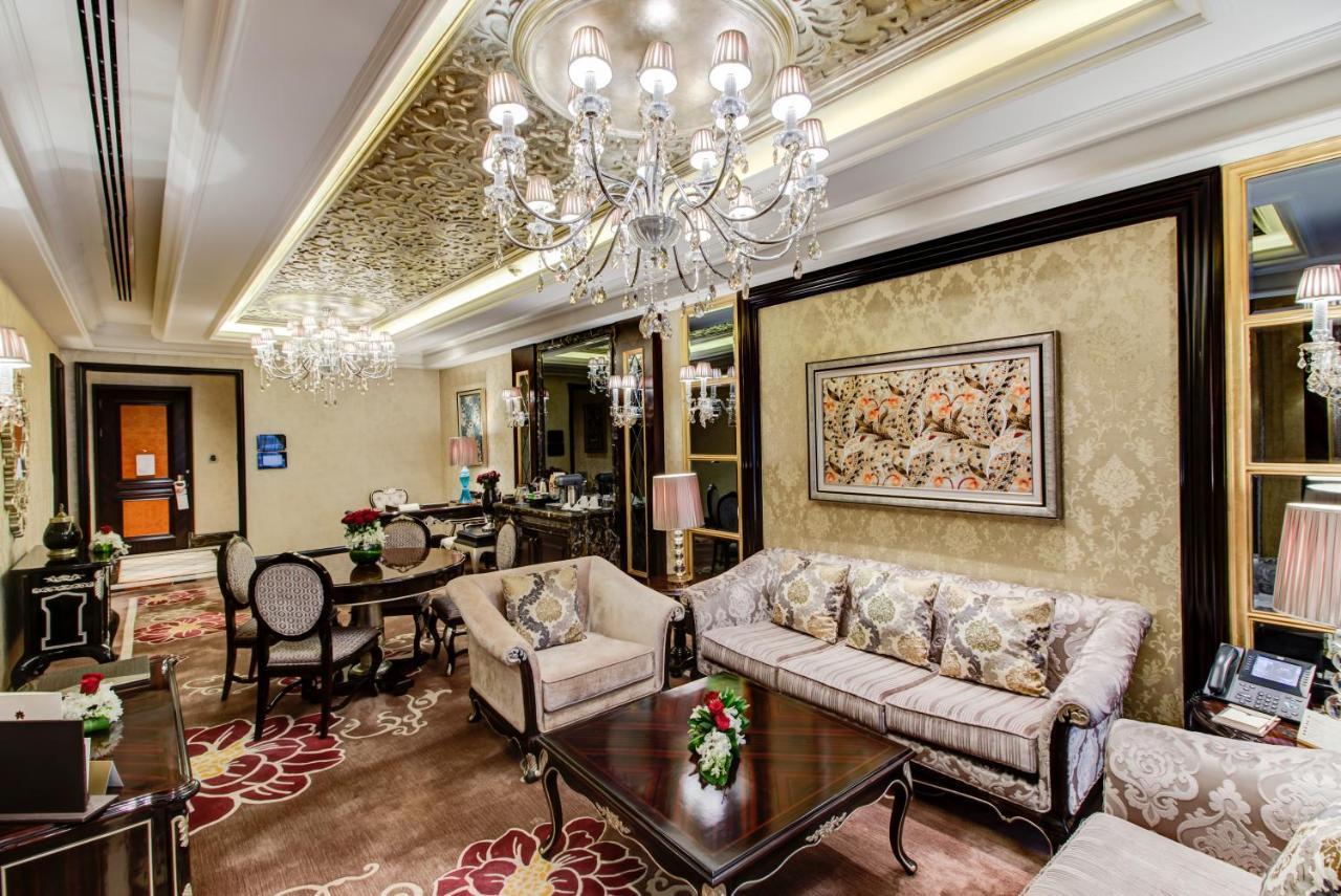 Narcissus Riyadh Hotel & Spa Bagian luar foto The interior of the Presidential Suite